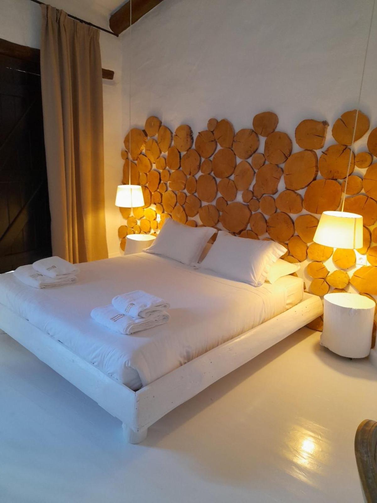 Monastery Estate Guesthouse ซูเยีย ภายนอก รูปภาพ