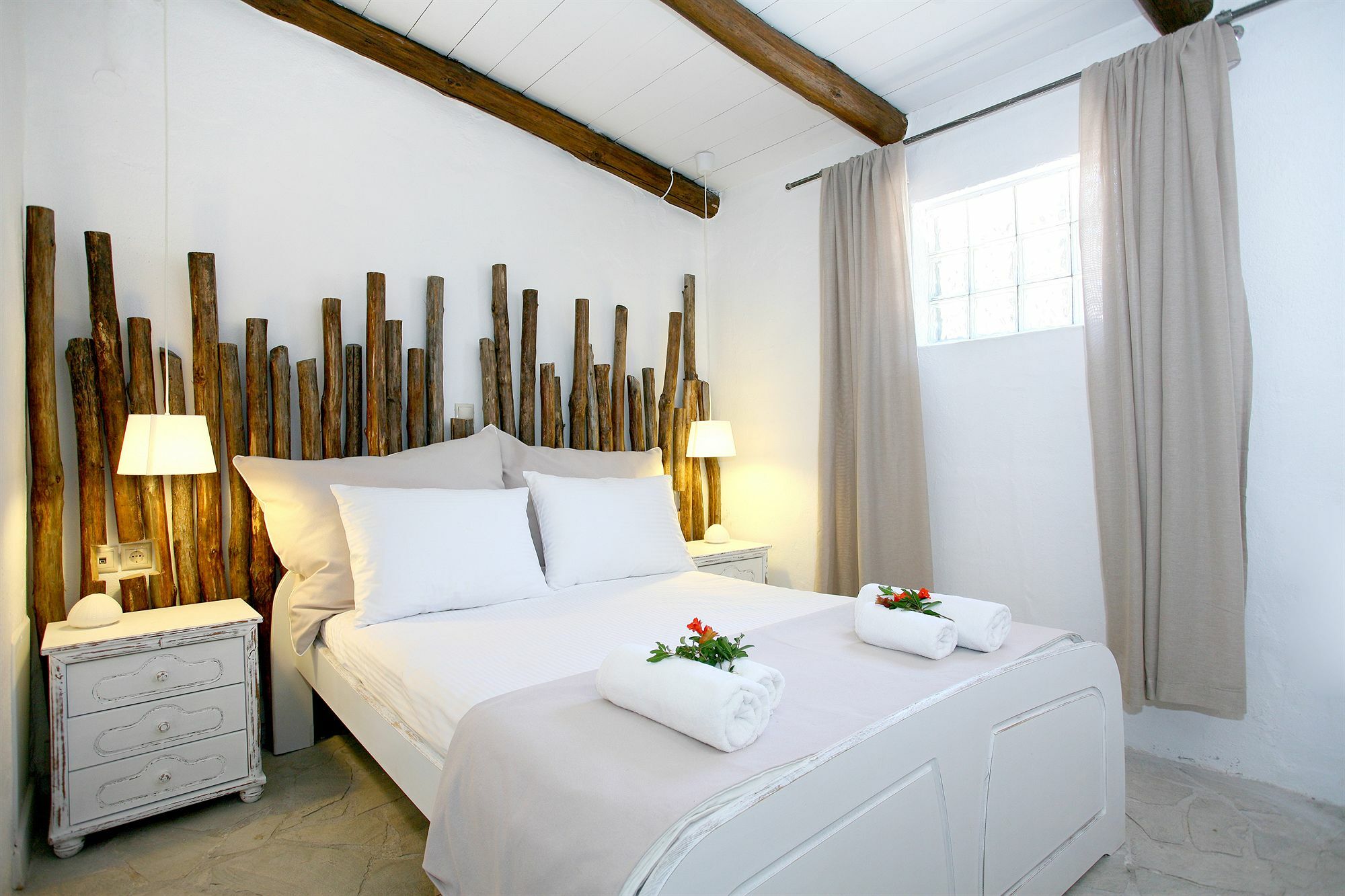Monastery Estate Guesthouse ซูเยีย ภายนอก รูปภาพ