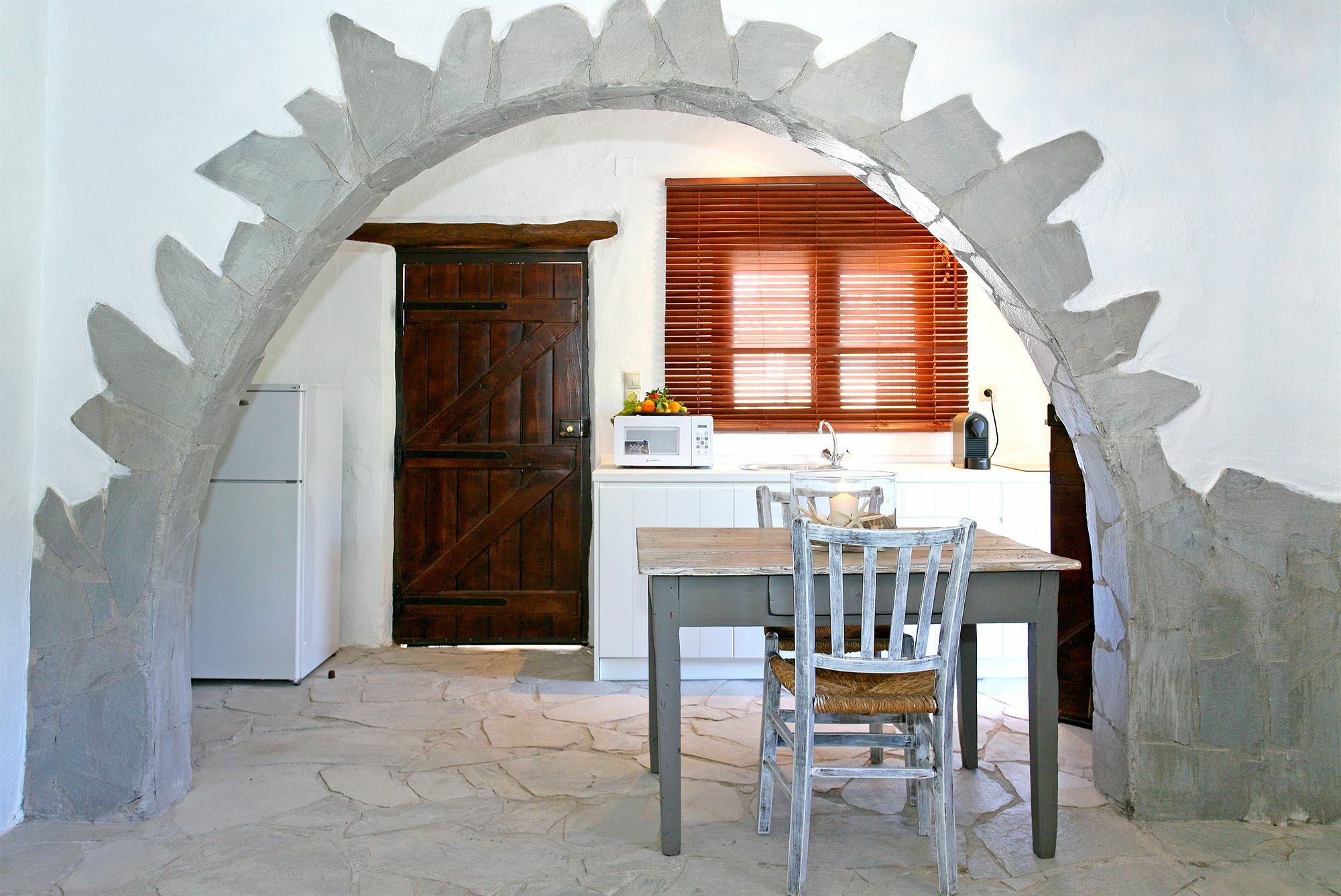 Monastery Estate Guesthouse ซูเยีย ภายนอก รูปภาพ
