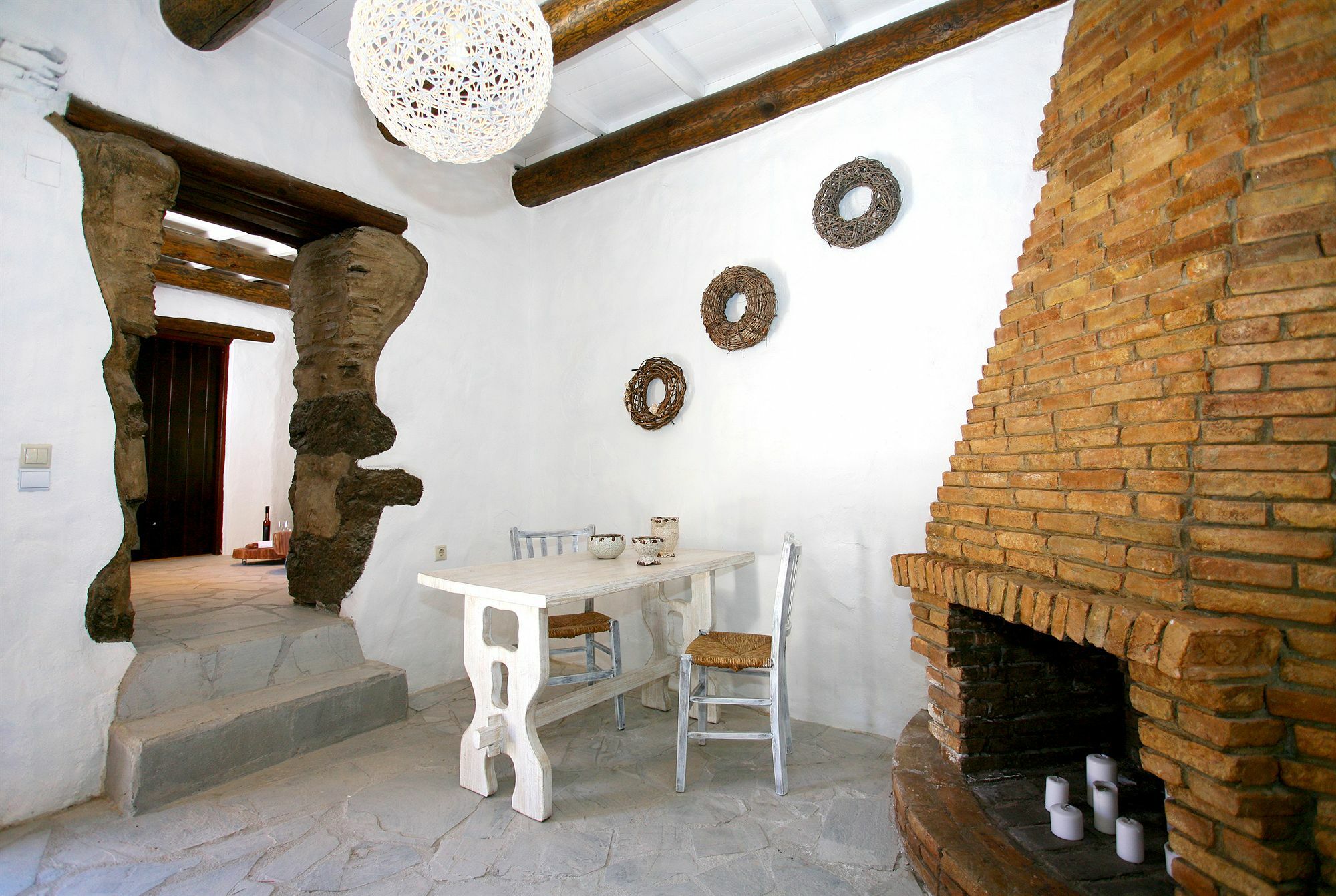 Monastery Estate Guesthouse ซูเยีย ภายนอก รูปภาพ